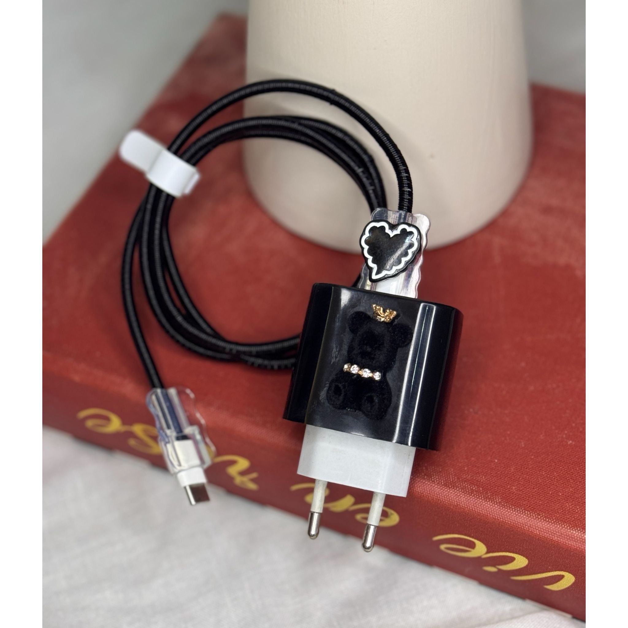 Ayı Figürlü Adaptör Koruyucu Set - 012