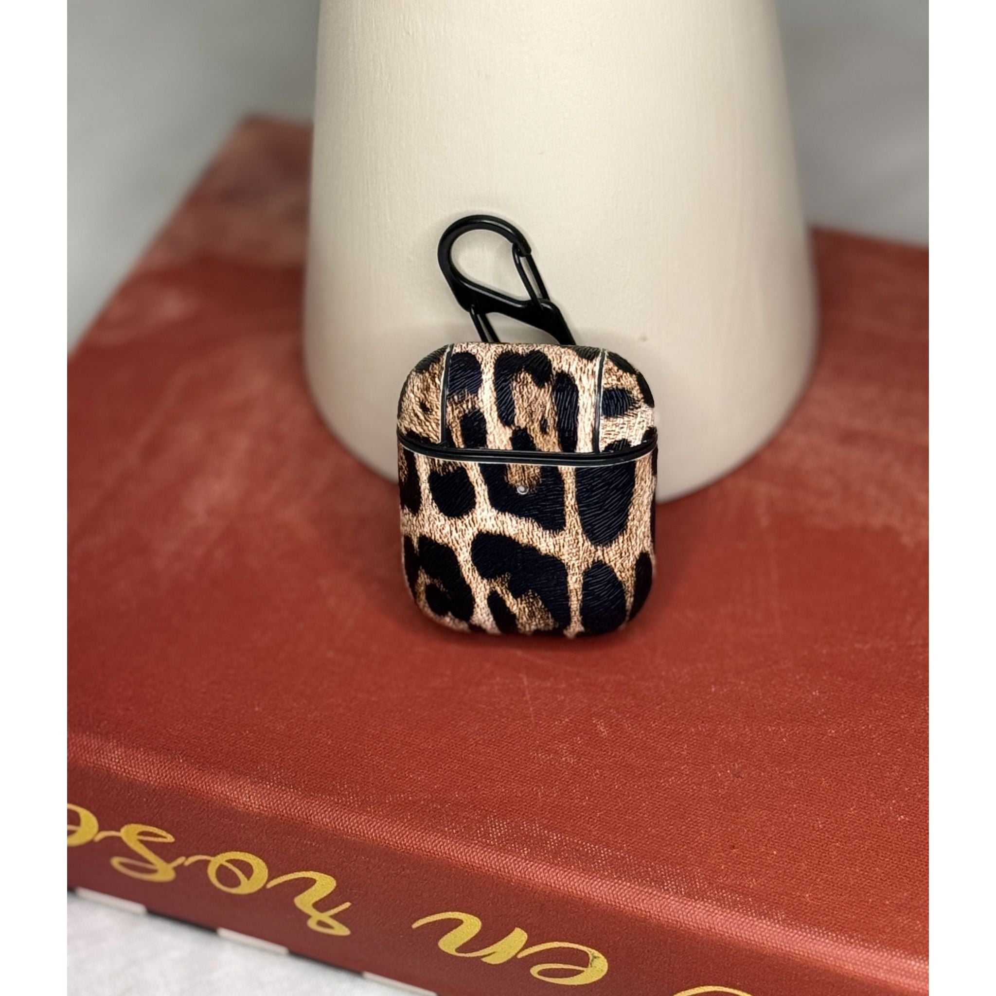 Leopar V2 AirPods Kılıfı - 002